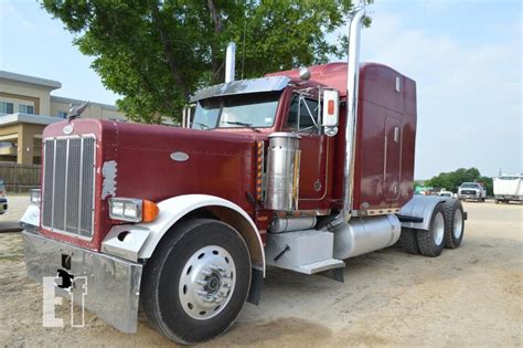 These models are great for families, campers, and full-timers as. . Peterbilt 379 for sale in texas